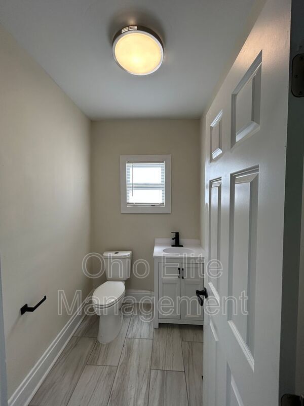Building Photo - 1179 Atcheson St