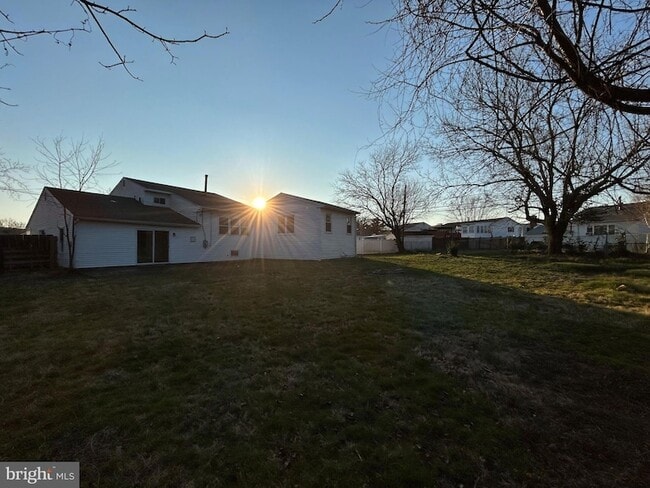 Building Photo - 7 Elk Ln