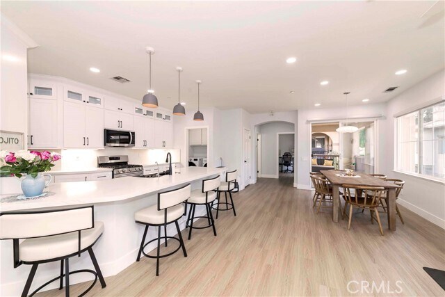 Building Photo - 30 Salton