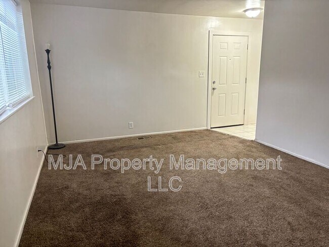 Building Photo - 1784 W 400 N