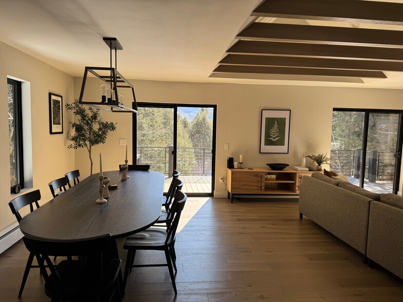 Building Photo - 1393 NY-296