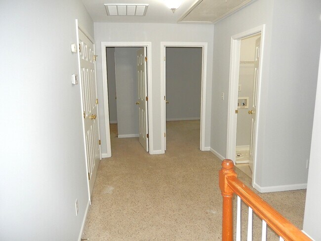 Building Photo - 3335 Archdale Dr