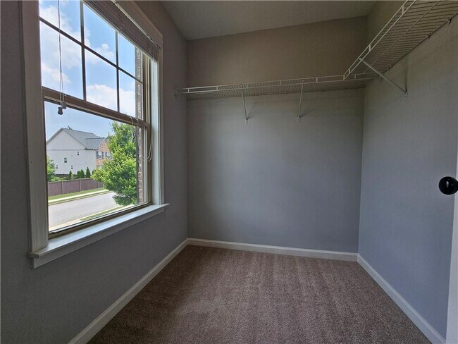 Building Photo - 3218 Leyden Ct