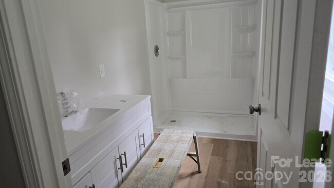 Building Photo - 3309 Rollingwood Dr