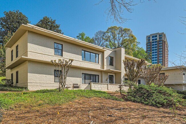 Primary Photo - 101 Ardmore Pl NW