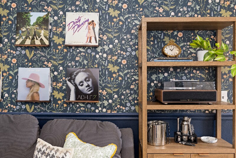 Building Photo - 5831 W 110th Pl