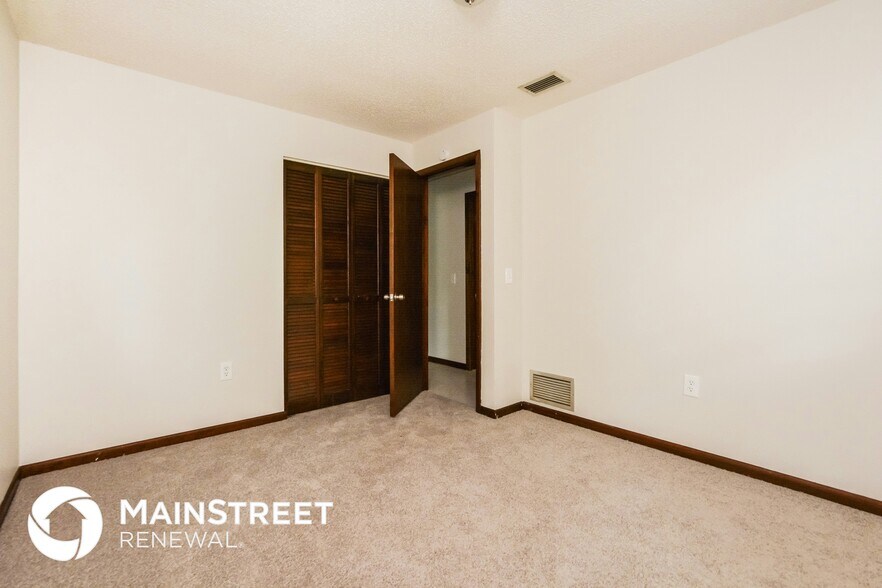 Building Photo - 4020 Park Ave