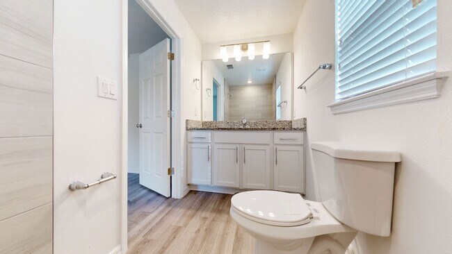 Building Photo - ***CUTE 3/2 HOME IN PALM BAY