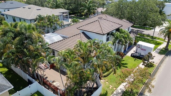 Building Photo - 1089 Cordova Blvd NE