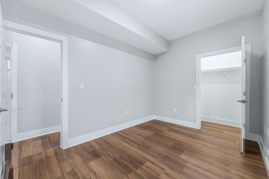 Building Photo - 913 S 18th St