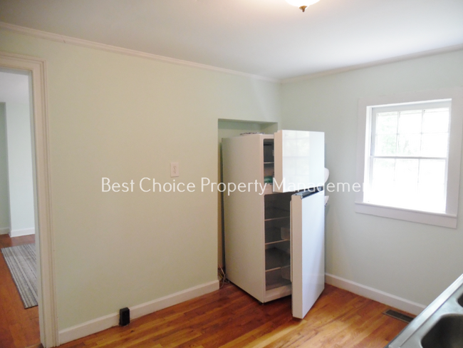 Building Photo - 3931 Locust Hill Rd