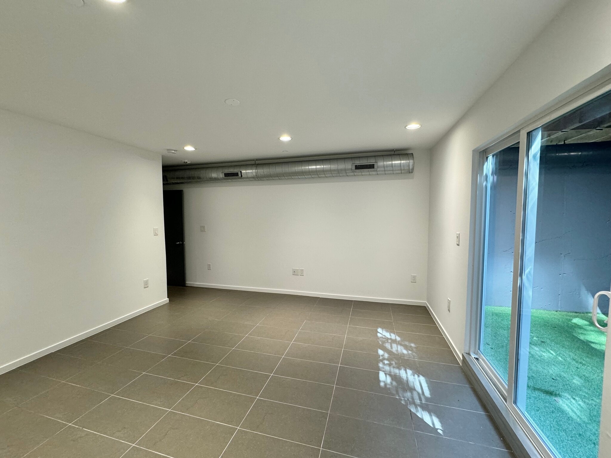 Building Photo - 1441 N 7th St