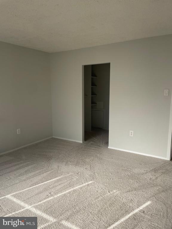 Building Photo - 1325 18th St NW