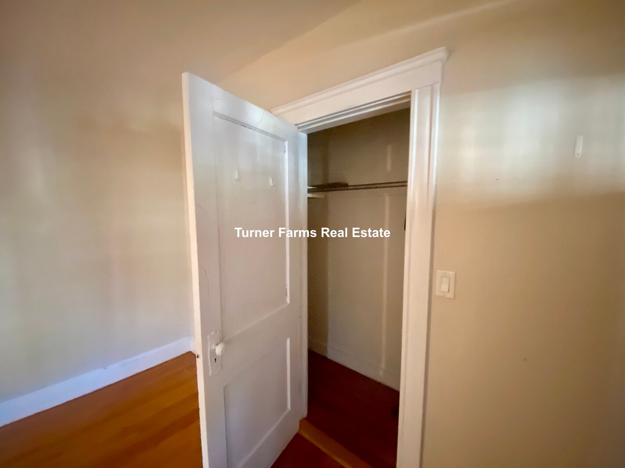 Building Photo - 89 Hillsdale Rd