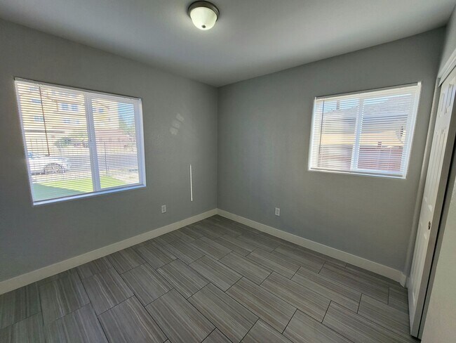 Building Photo - 224 N 13th St
