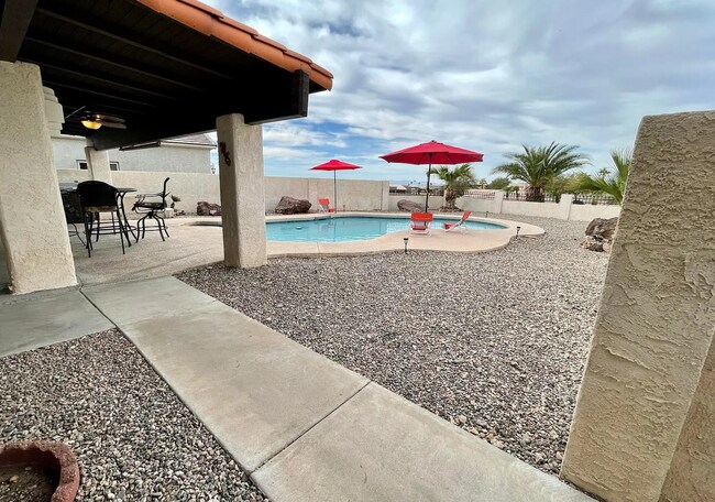 Building Photo - Furnished short term pool home - Available...
