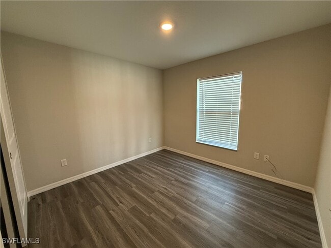 Building Photo - 605 NW 25th St