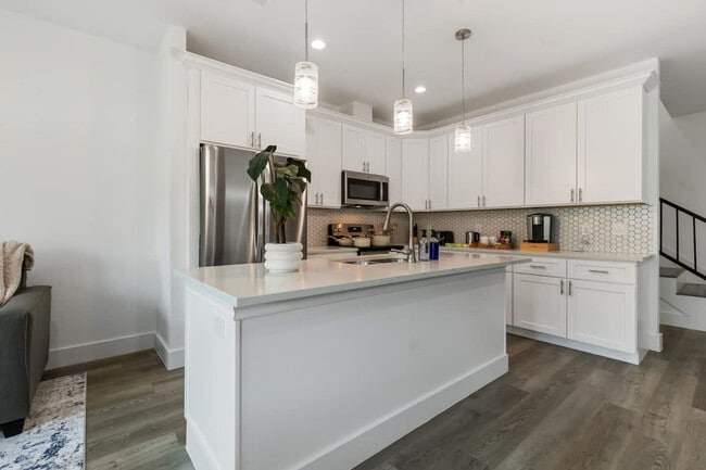 Building Photo - 4508 Noble St