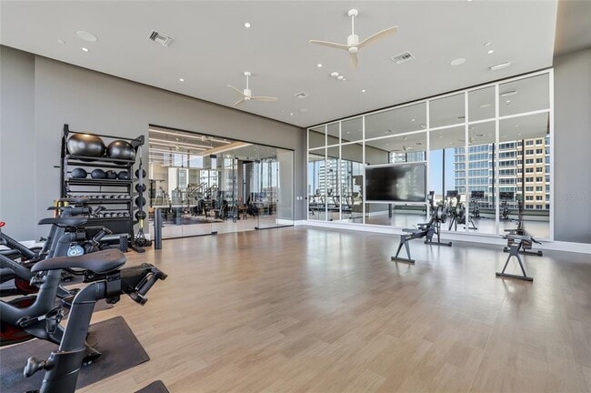 Building Photo - 275 1st Ave S