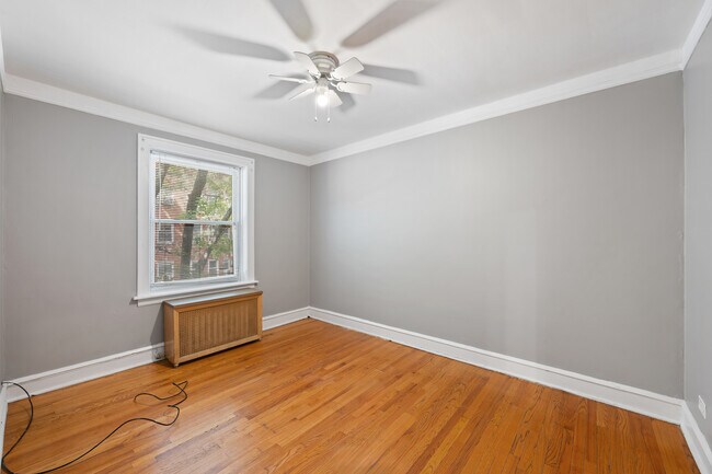 Building Photo - 5256 W Wolfram St
