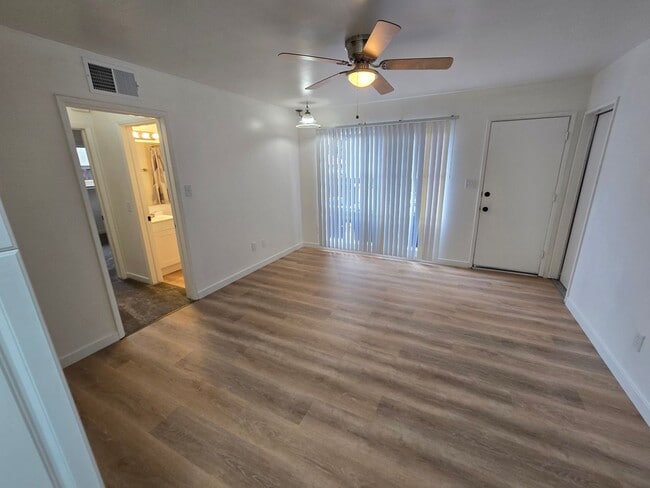 Building Photo - Spacious 3-Bedroom, 2-Bathroom Home on a Corner Lot