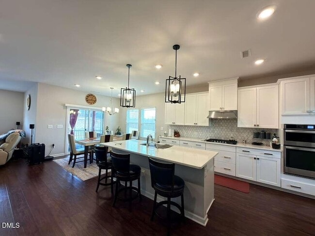 Building Photo - 3500 Barn Rd