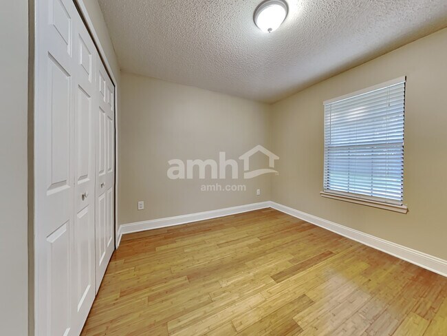 Building Photo - 2981 Waters View Cir