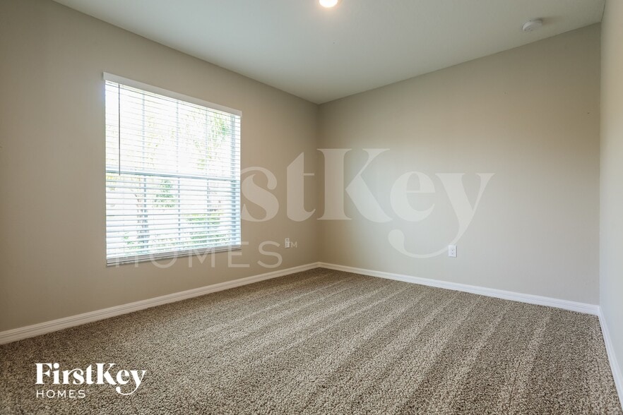 Building Photo - 10931 Rainbow Pyrite Dr