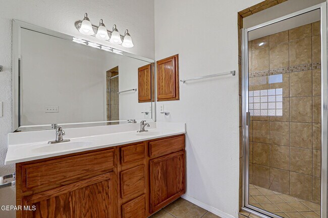 Building Photo - 3744 Tierra Isela Dr