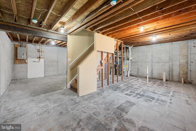 Building Photo - 400 Emily Ln