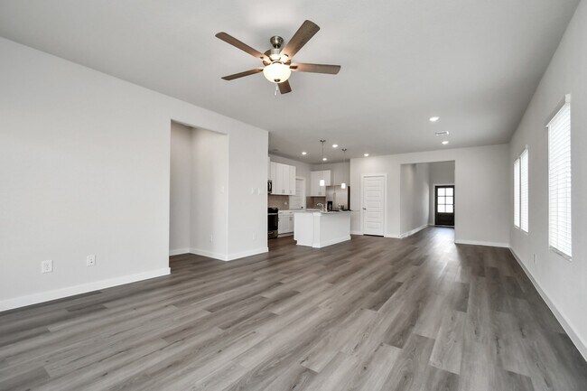 Building Photo - 16513 Breezy Knl Ct