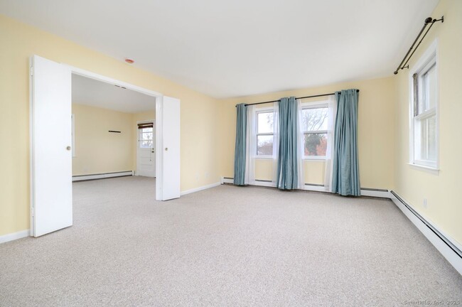 Building Photo - 75 Soundview Ave