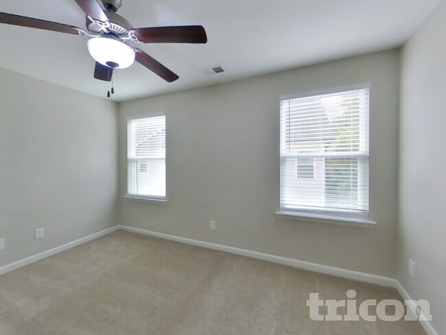 Building Photo - 311 Woodfern Ct