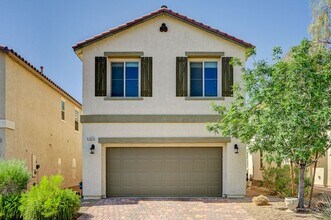 Building Photo - Stunning Southern Highlands three bedroom!