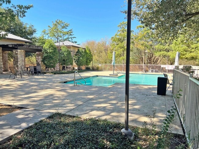 Building Photo - Great 2 Bdrm 2 Bath Condo in Lake Dallas Tx