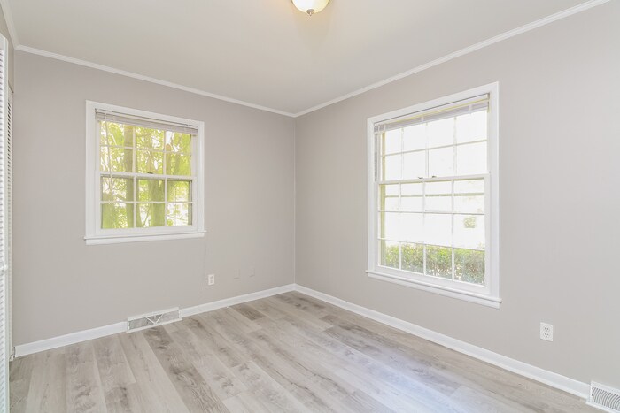 Building Photo - 3706 Cairnbrook Dr
