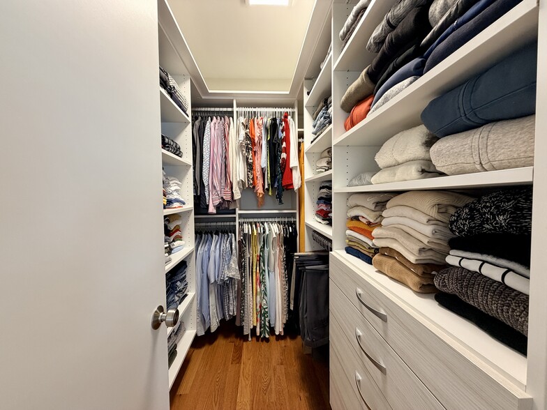 Building Photo - 13 Cottage Ave