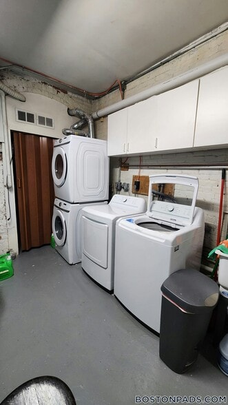 Building Photo - 72 Bay State Rd