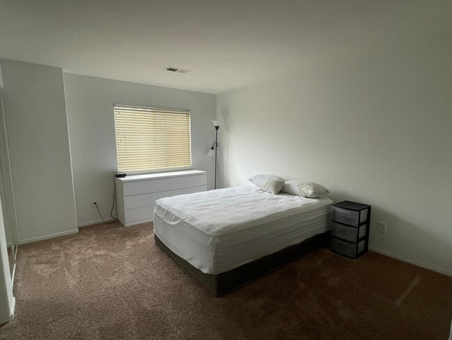 Building Photo - Furnished 2 Bedroom Condo in Otay Ranch