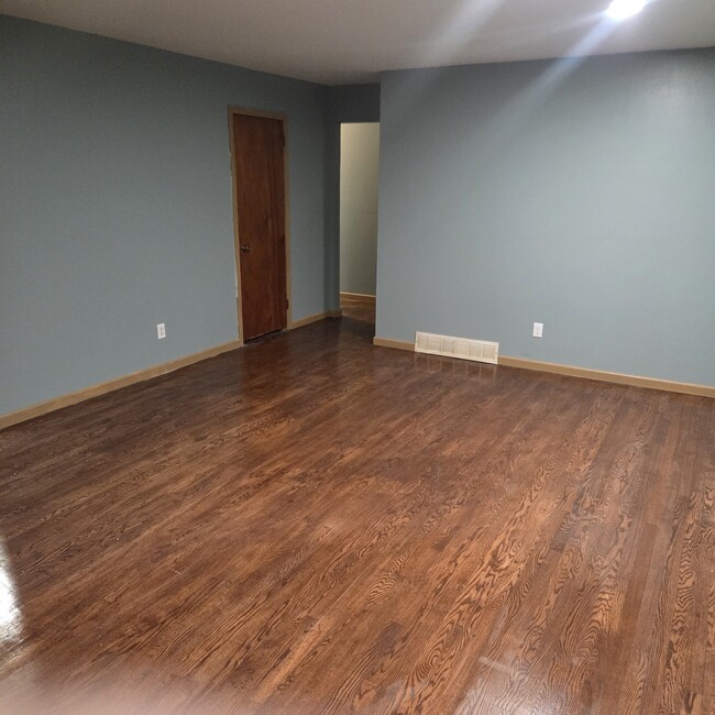 Building Photo - 33460 Hagen Dr