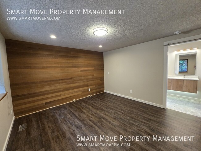 Building Photo - 945 Hearthstone Dr
