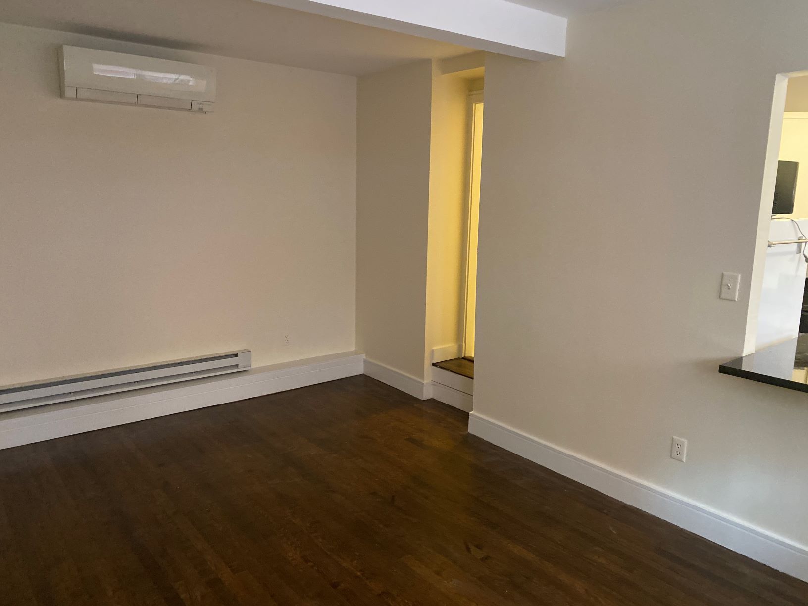 Building Photo - 38 Phillips St