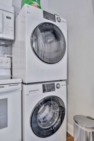 Building Photo - 3317 W St Conrad St