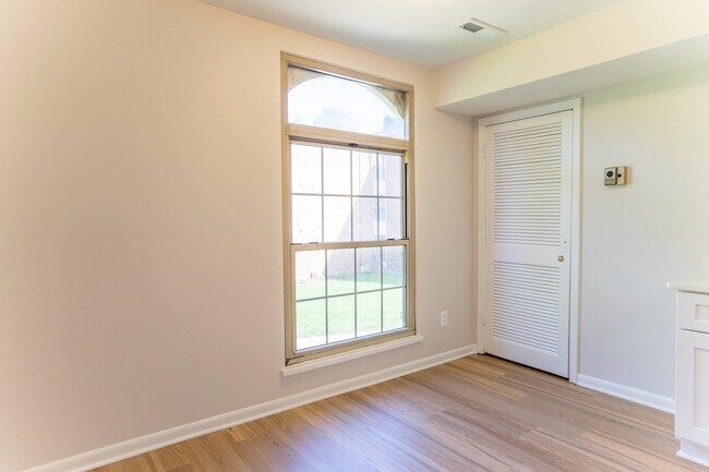 Building Photo - 8308 Tobin Rd