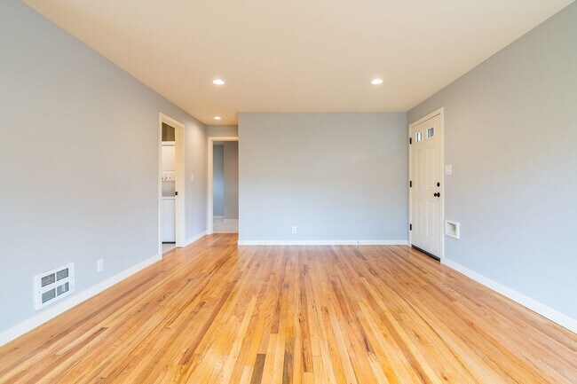 Building Photo - 3019 NW 85th St