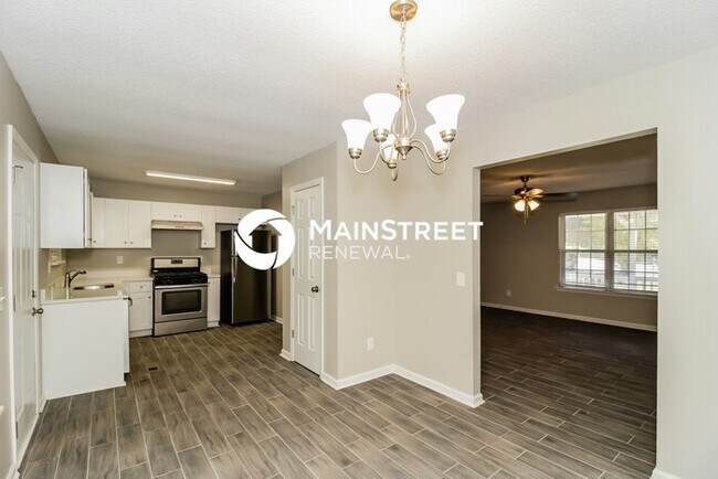Building Photo - 3 Bedroom Pet-Friendly Home in Dallas, GA with Main Street Renewal