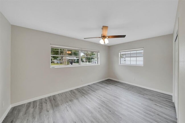 Building Photo - 4550 16th Ave N