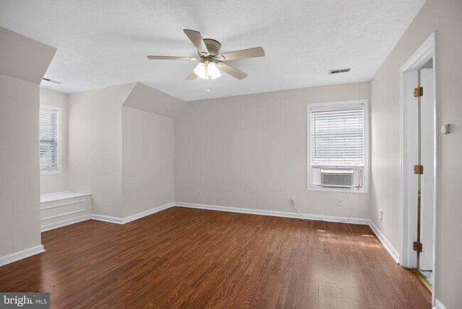 Building Photo - 20787 Red Rose Ct