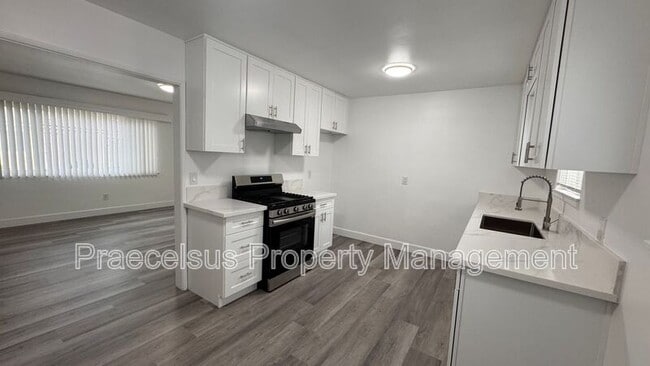 Building Photo - 8235 Alton Dr