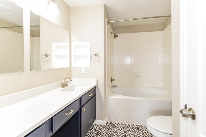Building Photo - 251 Sea Breeze Dr